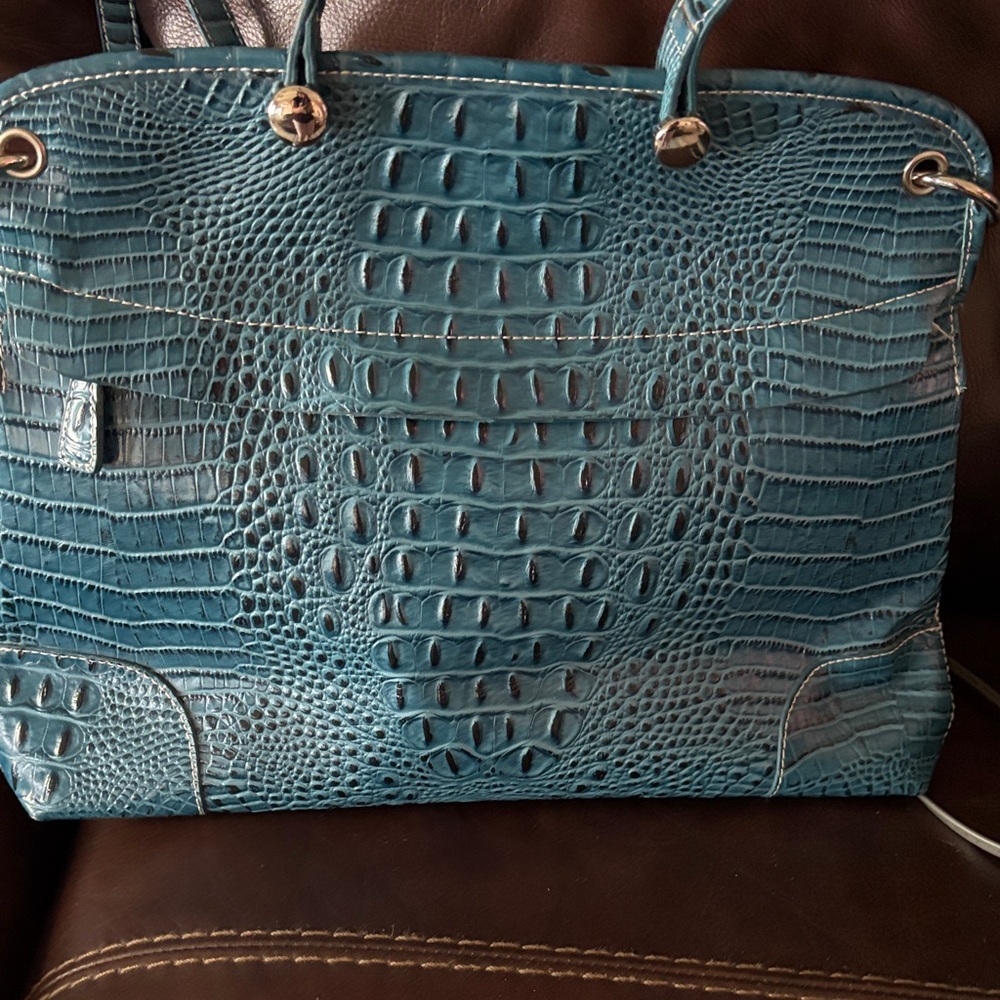 Teal Croc-Embossed Shoulder Bag 12" x 15" New without tag. - Picture 5 of 8